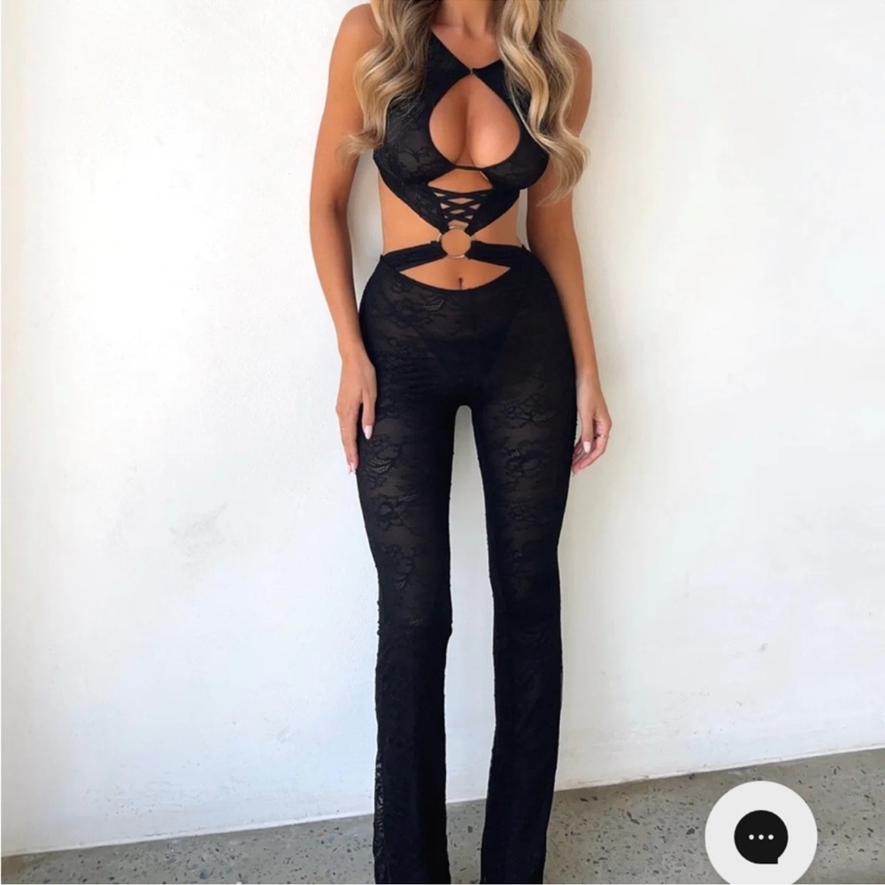 Chic Black Cutout Lace Jumpsuit